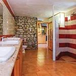 Old Stone House By Guide וילה